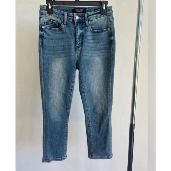Judy Blue Denim - Judy Blue Skinny Fit Capri Jeans Size 5 / 27 Stretch